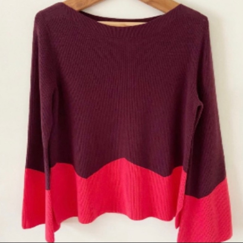 Ann Taylor Bell Sleeve Sweater Size XS Petite Pink & Maroon